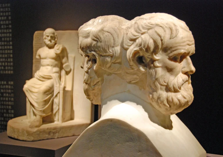 รูปปั้นหัวติดกันของ Aristophanes และ Sophocles