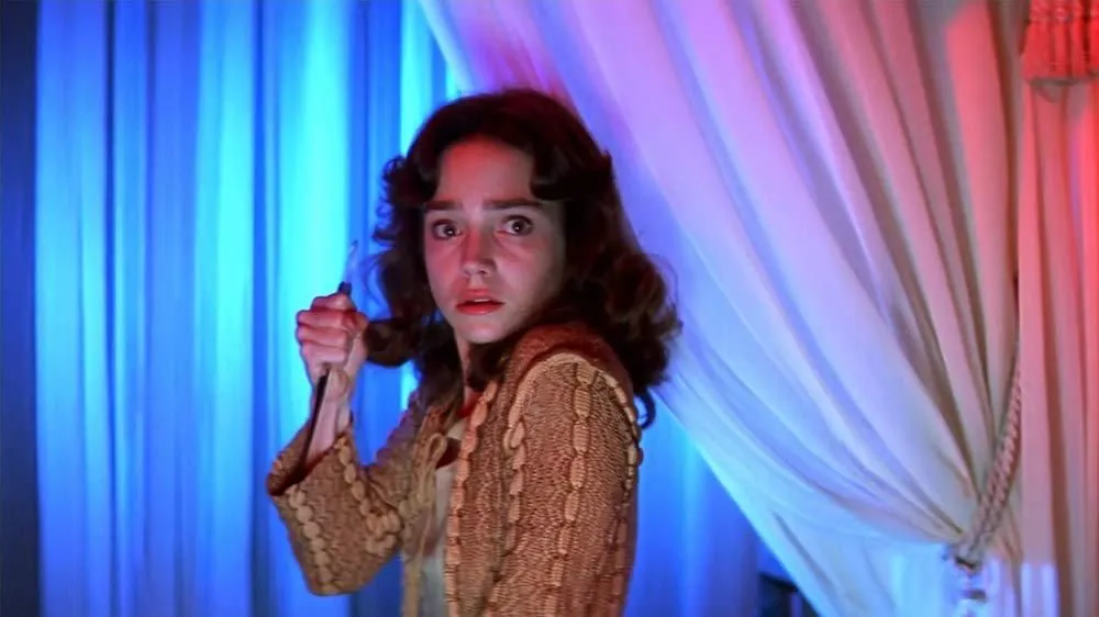 หนังสือได้แรงบันดาลใจจาก หนัง suspiria (1977)